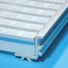 PROFILO ANGOLARE PER GRIGLIA